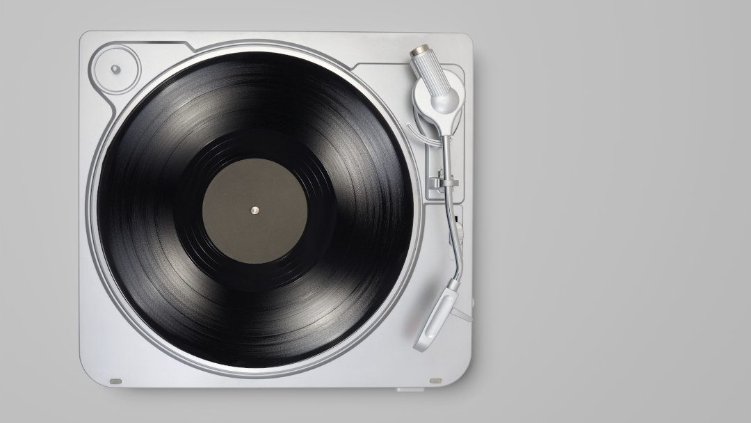 How to Choose the Best Turntable for Your Vinyl Record Collection